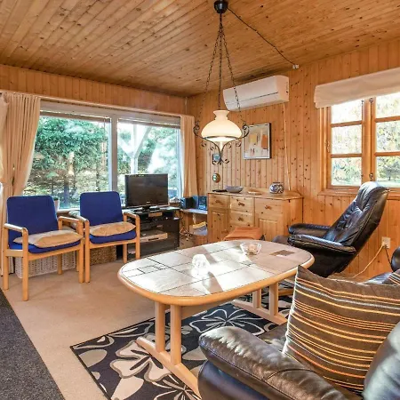 Three-bedroom Holiday In 43 Tatil Evi Hals