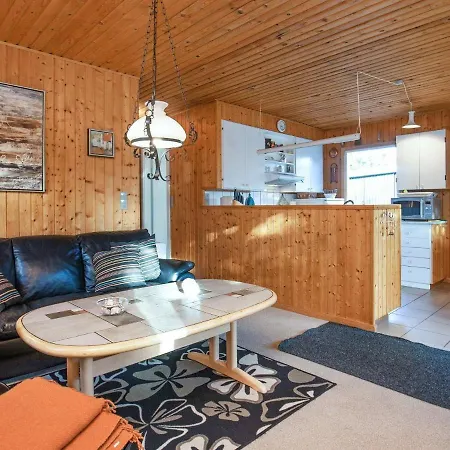 Three-bedroom Holiday In 43 Tatil Evi *