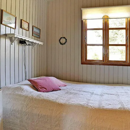 Three-bedroom Holiday In 43 * Hals