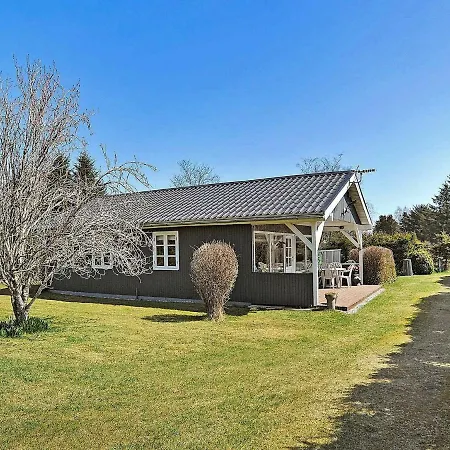 Three-bedroom Holiday In 43 Hals